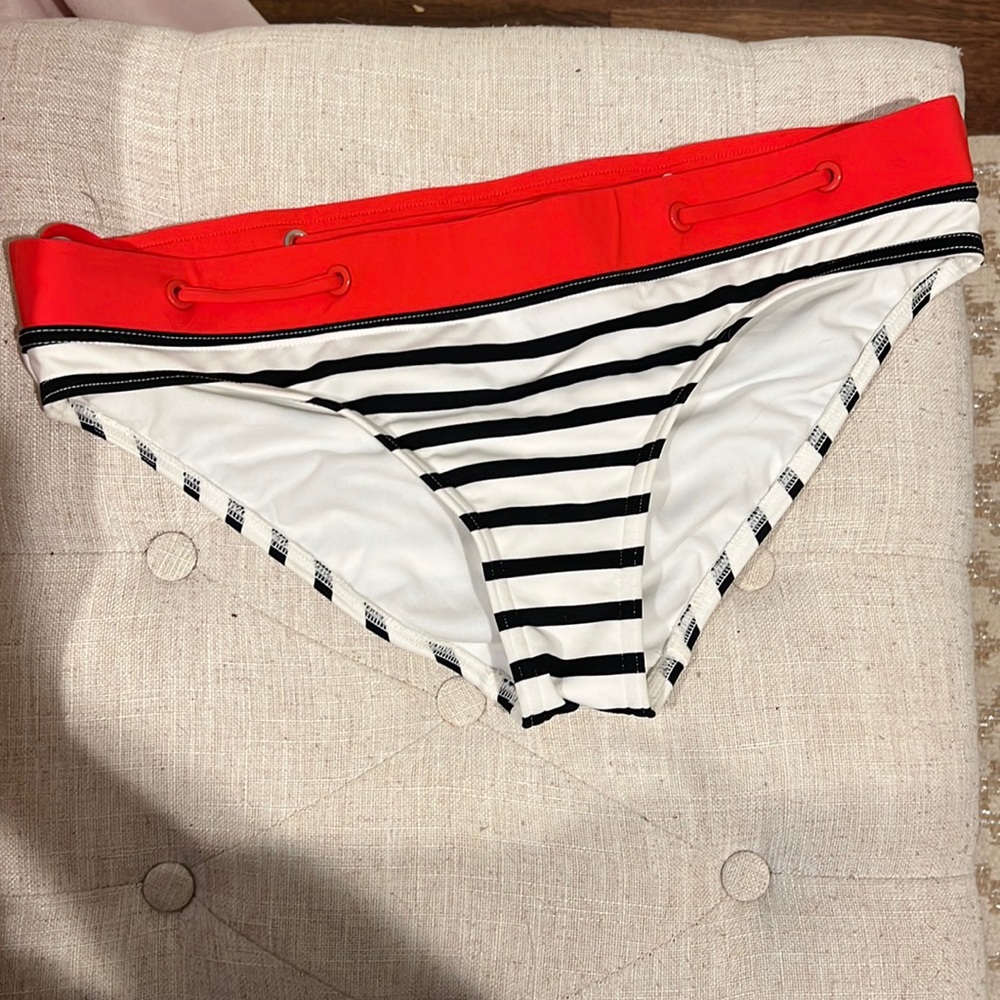 Jag swimsuit bottoms XL